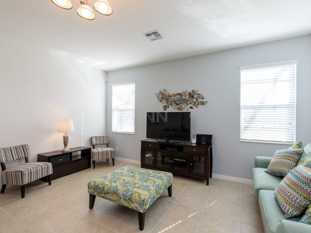 Fv89524 Veranda Palms Resort 6 Bed 4 Baths Villa - photo 2