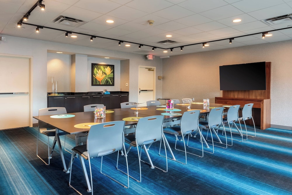 Aloft Columbia Harbison - photo 36