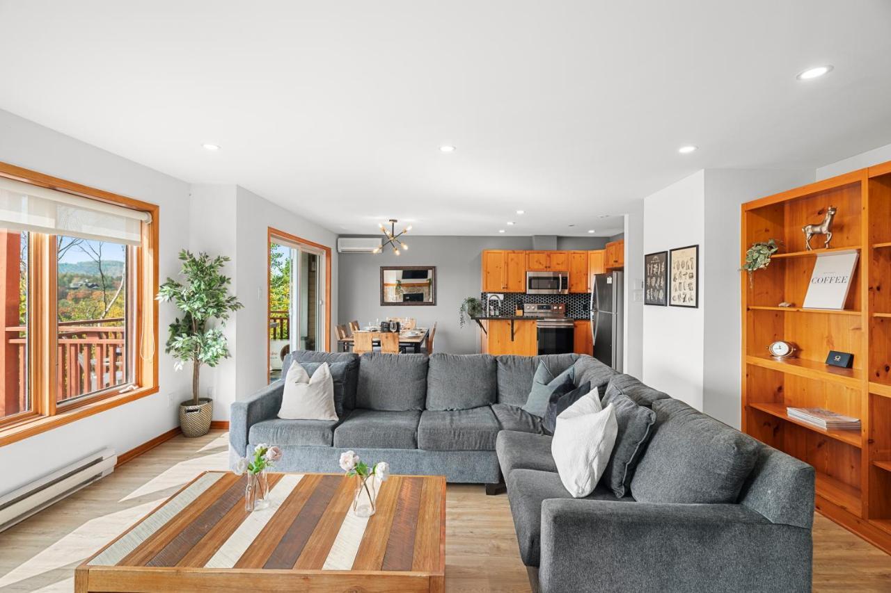 Hauts bois Ski Inout 2brs Wpool Access 197 4 in Mont-Tremblant, Canada