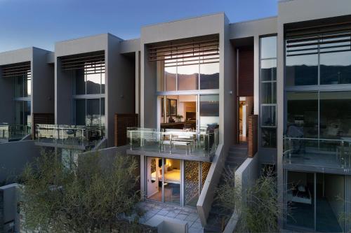 Awa Apartment by Sotheby's Luxury Rental Homes — 4-Star Luxury Hotel in Wanaka, New Zealand