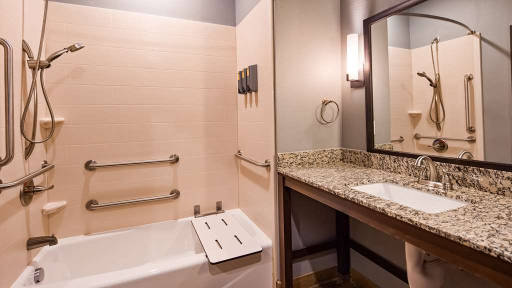Best Western Plus Overland Inn - photo 28