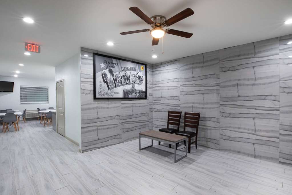 Super 8 by Wyndham Humble Fallcreek Houston - photo 5