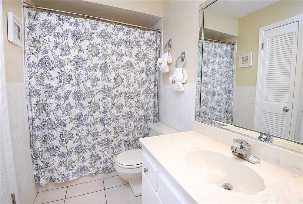 Regency Towers 505 One Bedroom Condo - photo 3