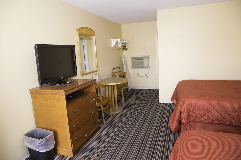 Capri inn and Suites - photo 19