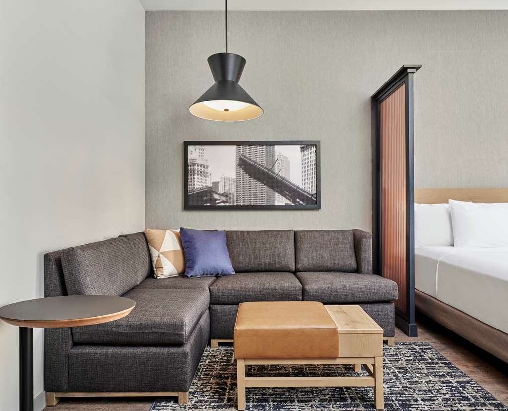 Hyatt House Chicago Medical University District - photo 23