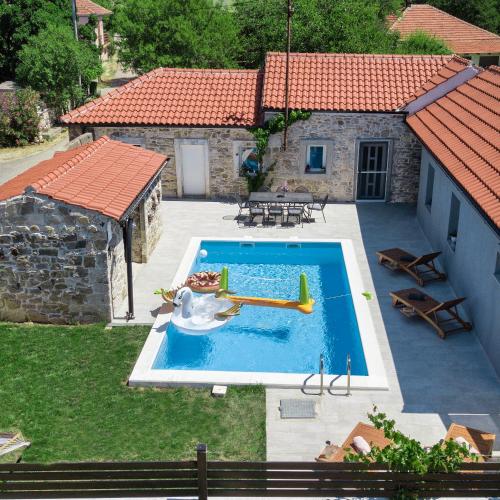 Grandma S House — 4-Star Luxury Hotel in Stankovci, Croatia
