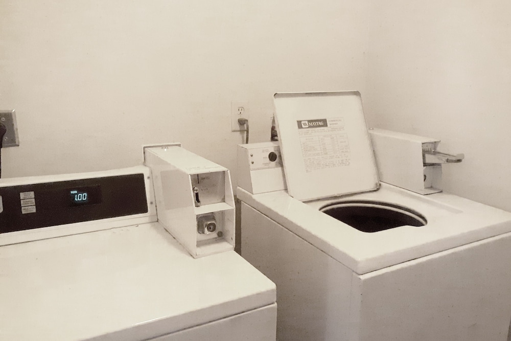 Tombstone Motel - photo 4