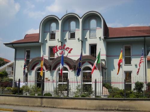 J Hotel - last minute hotel in Orbassano