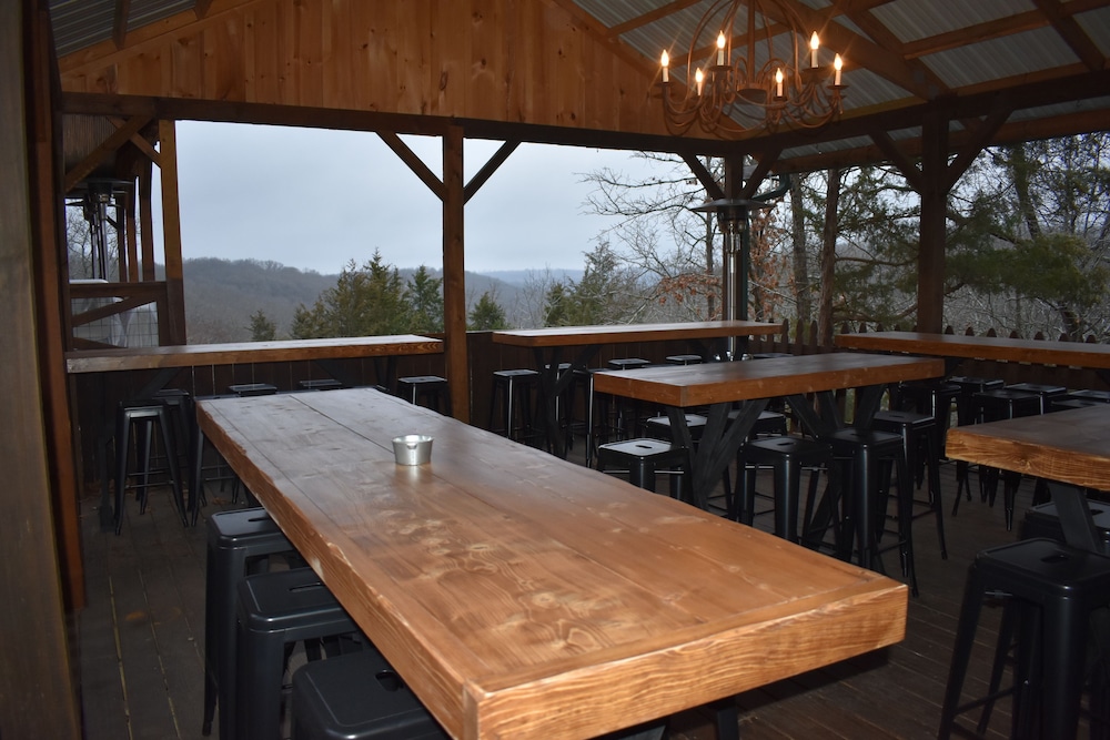 Bear Creek Lodge Cabin Resort - photo 94