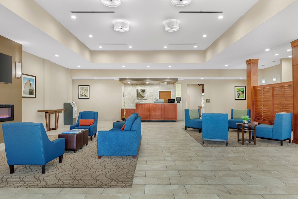 Comfort Suites Greensboro High Point - photo 3