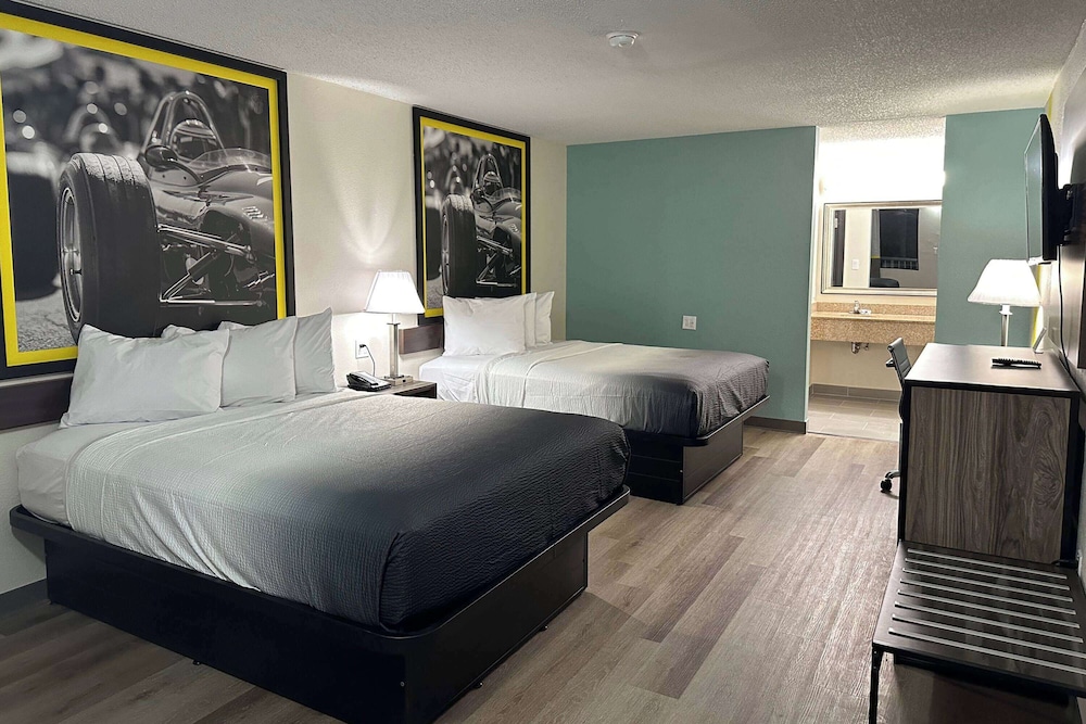 Super 8 by Wyndham Kannapolis - photo 2