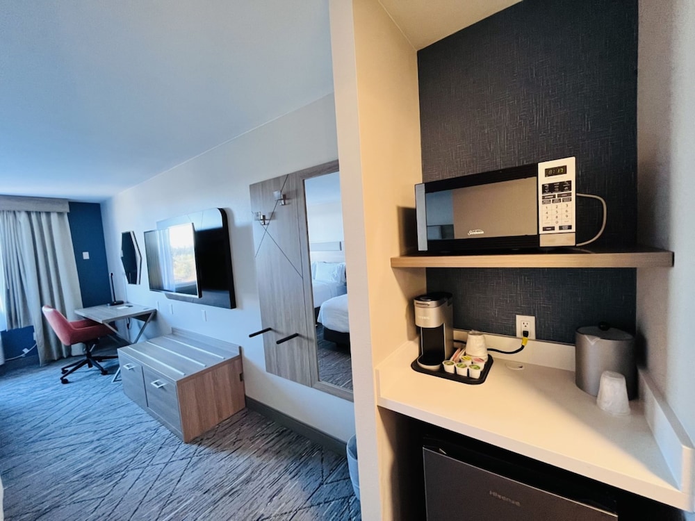 Holiday Inn Express Federal Way Seattle South by IHG - photo 18