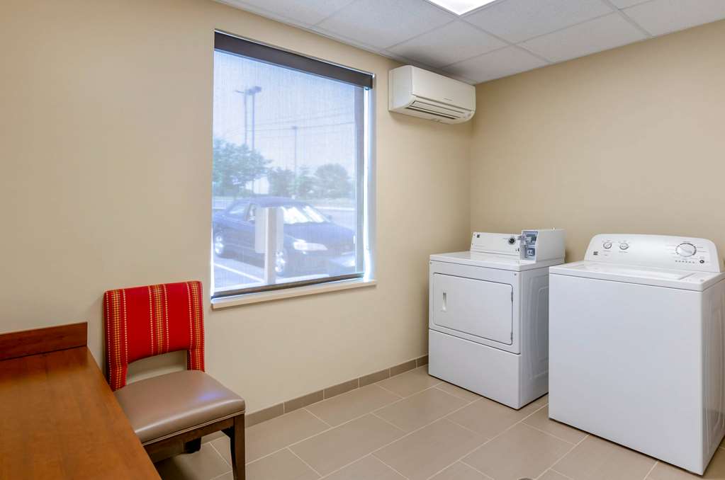 Comfort Inn & Suites Lynchburg Airport University Area - photo 33
