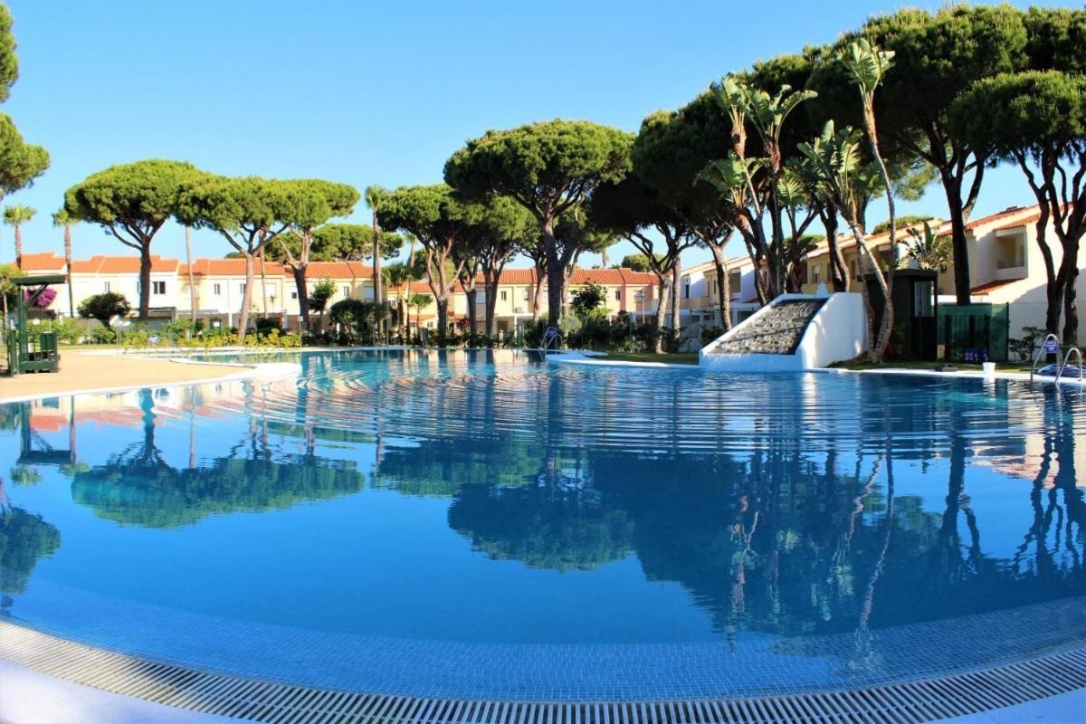 Vinas Del Mar Balconera — 4-Star Luxury Hotel in Chiclana De La Frontera, Spain