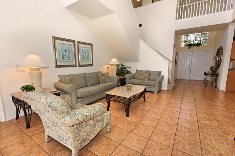546 Windsor Place The Abbey 5 Bedrooms 3 Bath - photo 11
