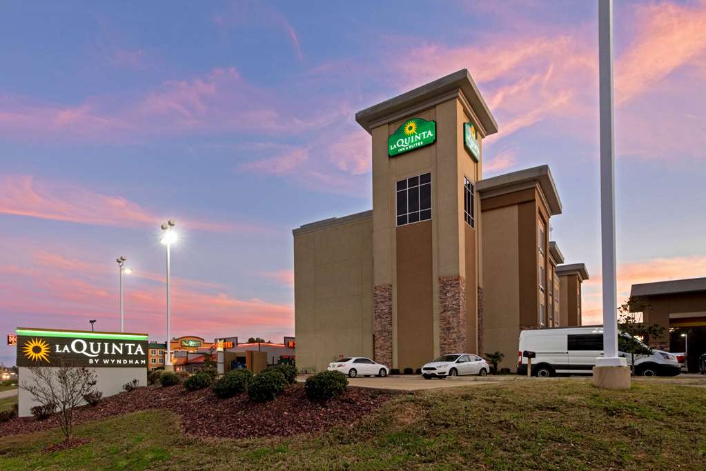 La Quinta Inn & Suites by Wyndham West Monroe - photo 3