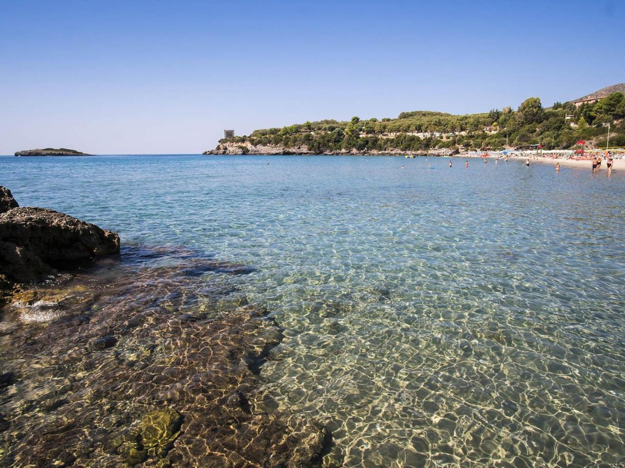 Casa Vacanze Vista al Mar — 4-Star Luxury Hotel in Marina Di Camerota, Italy