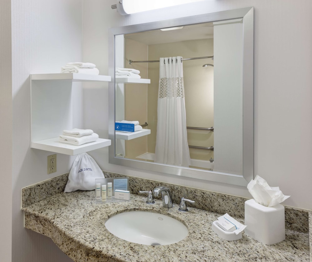 Hampton Inn Los Angeles Orange County Cypress - photo 12
