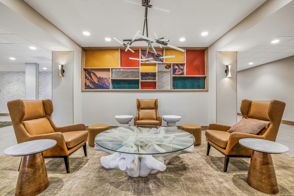 Home2 Suites by Hilton Madison East - photo 26
