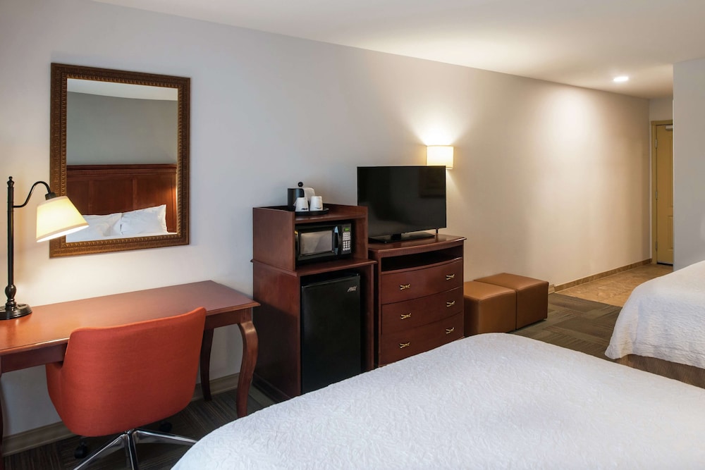 Hampton Inn & Suites Rifle - photo 23