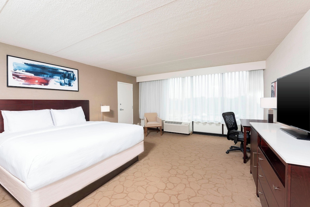 Delta Hotels by Marriott Kalamazoo Conference Center - photo 9