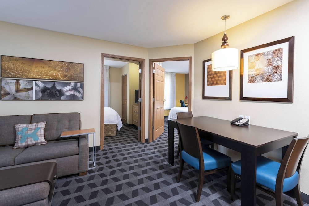 Towneplace Suites by Marriott East Lansing - photo 13