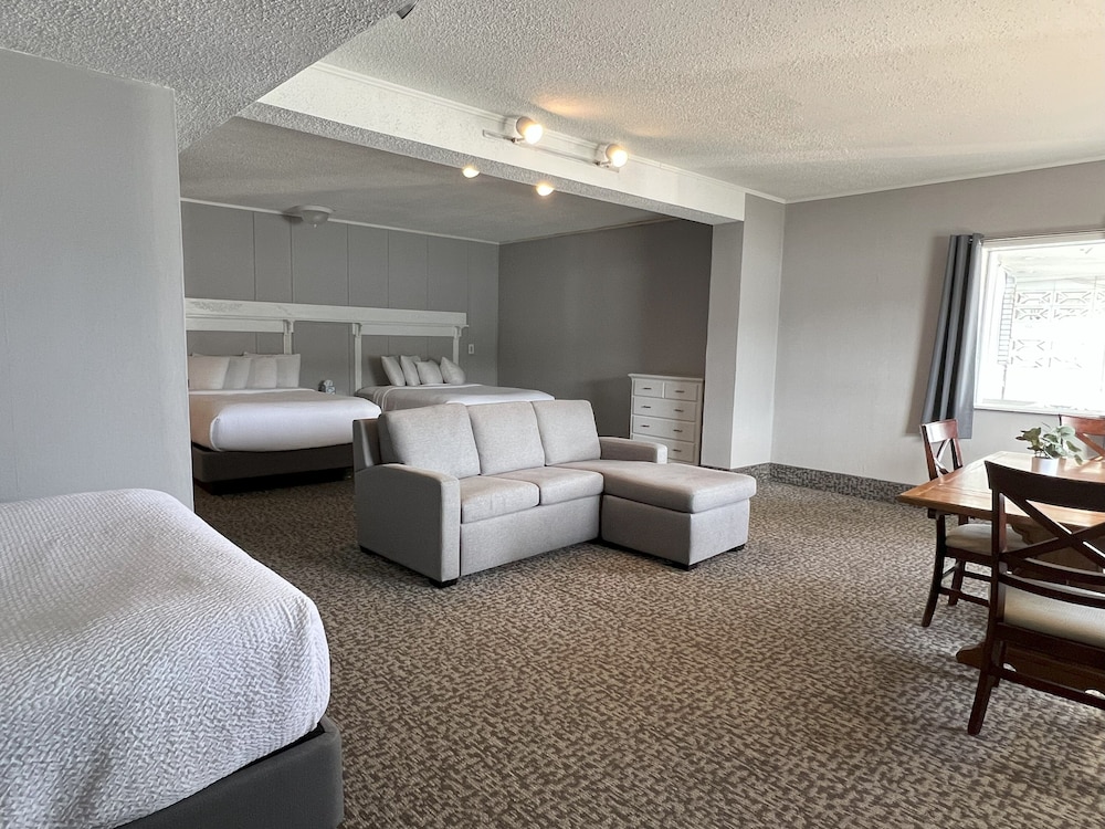 The Georgian Lakeside Resort - photo 25