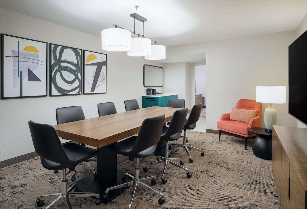 Embassy Suites by Hilton Memphis East Germantown Area - photo 7
