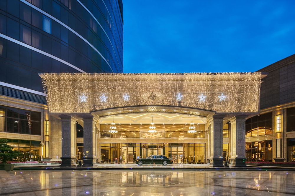 Royal Century Hotel Shanghai — 4-Star Luxury Hotel in Shanghai, People's Republic of China