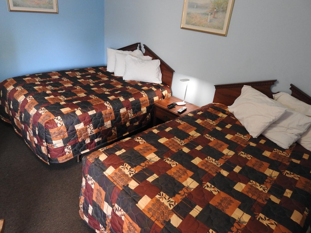 Liberty Motel - photo 11