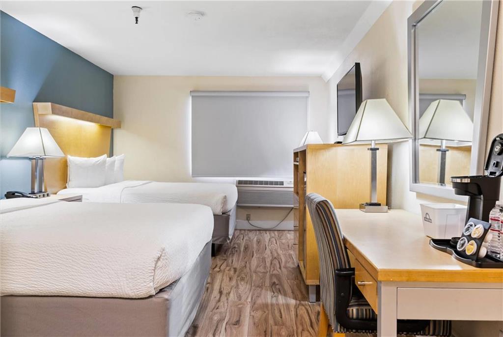 Days Inn by Wyndham Woodland - photo 27