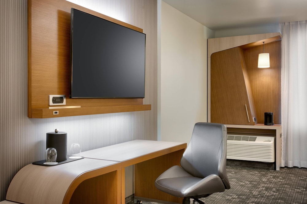 Courtyard by Marriott Los Angeles LAX Hawthorne - photo 10