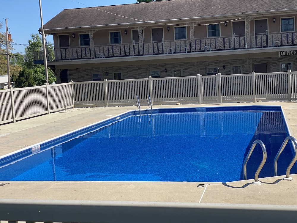 White Rose Motel Hershey - photo 17