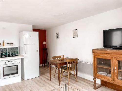 Studio 10 Min Des Plages - last minute hotel in Unknown City