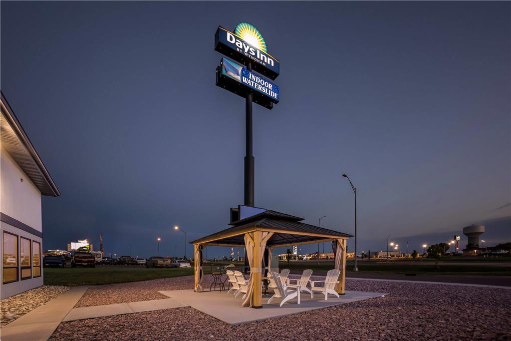 Days Inn by Wyndham Mitchell SD - photo 20