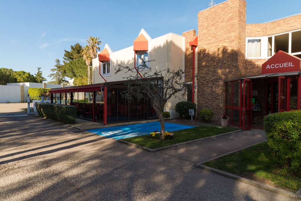 Hotel The Originals Nîmes Costières