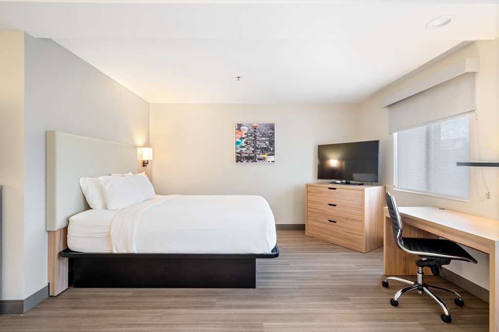 Best Western Lake Oswego Portland Hotel & Suites - photo 28