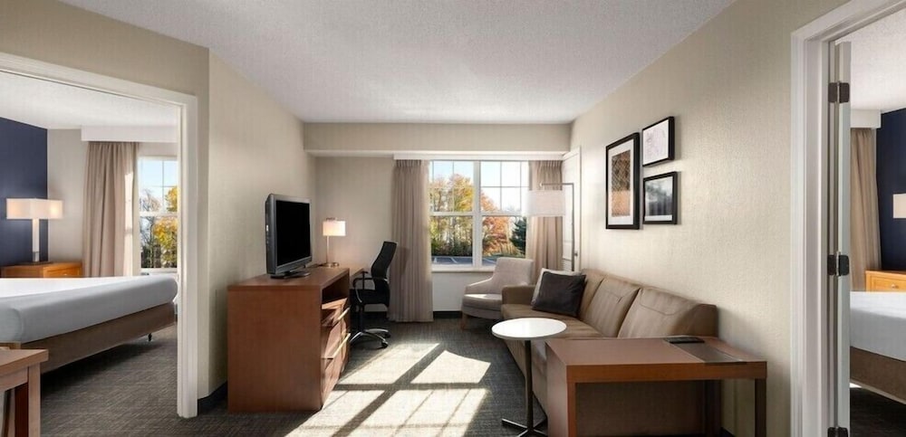 Residence Inn by Marriott Mt. Laurel at Bishop's Gate - photo 11