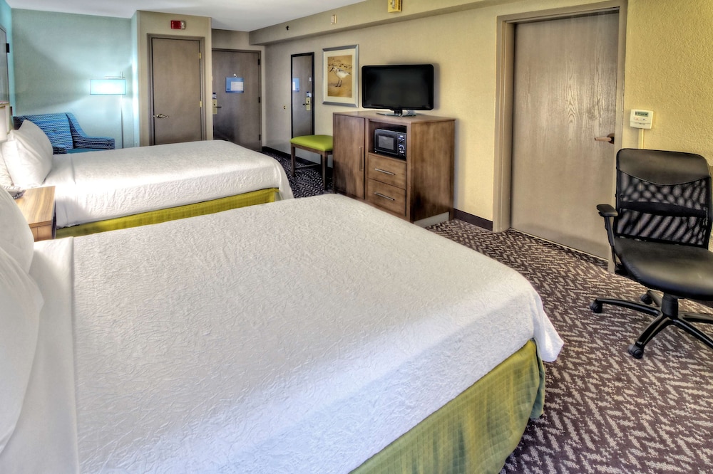 Hampton Inn Beaufort - photo 11