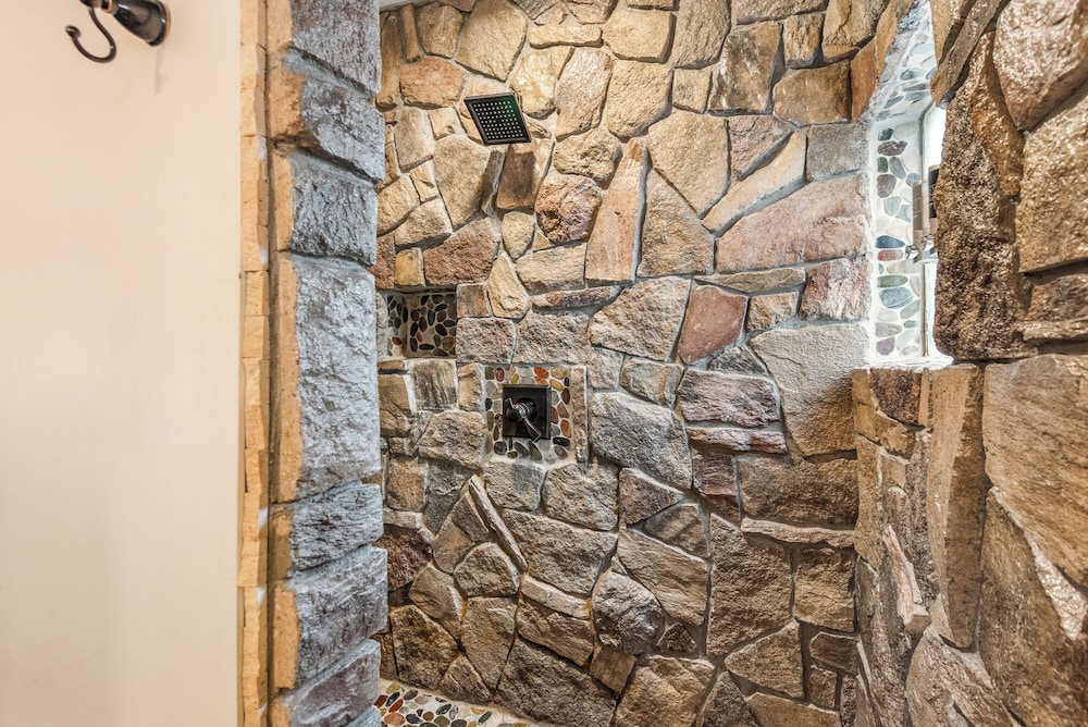 Tall Pines Inn - photo 123