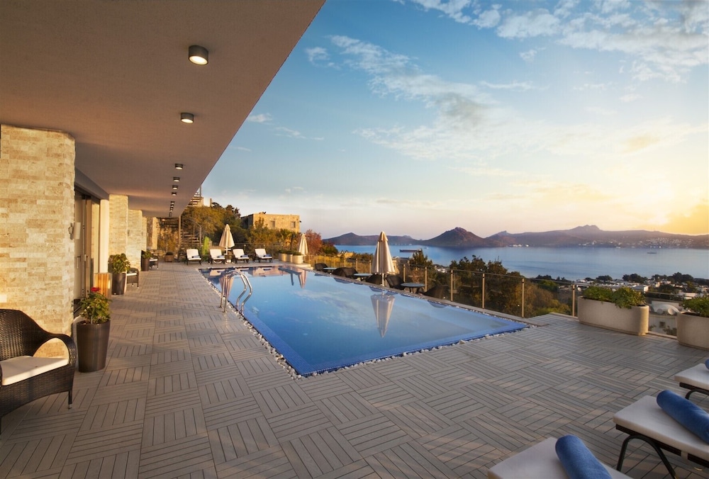 Spektr Boutique Hotel Yalıkavak — 4-Star Luxury Hotel in Bodrum, Turkey