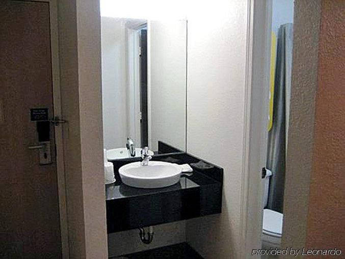 Motel 6 Bloomington Normal - photo 8
