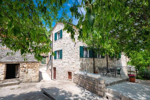 Kuća za odmor Panćona & free parking in Postira, Croatia