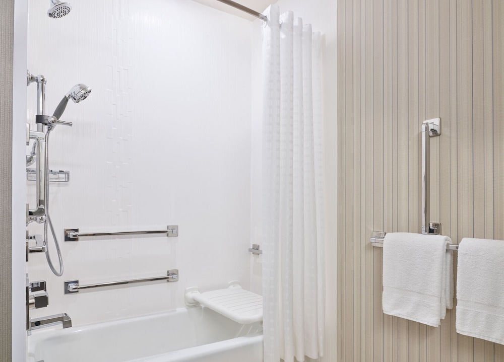 Courtyard by Marriott Denver Aurora - photo 11