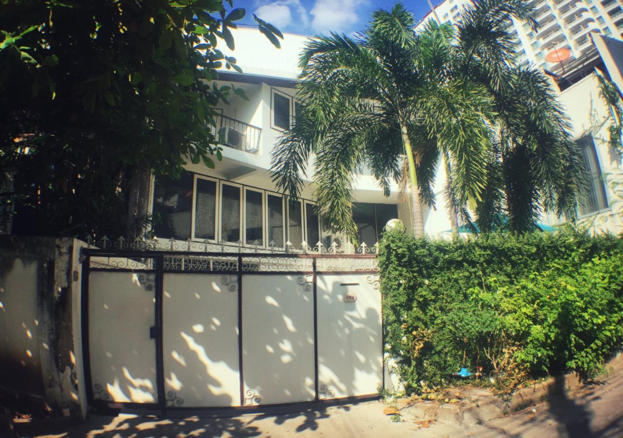 Lazy Blue House Hostel