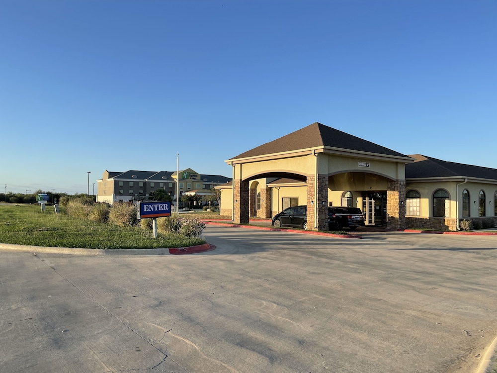 Sunbridge Inn and Suites - photo 64