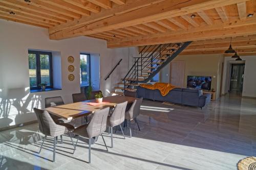 La Ferme du Maillot - last minute hotel in Unknown City