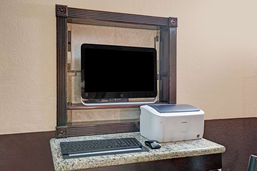Microtel Inn & Suites by Wyndham Houston - photo 26