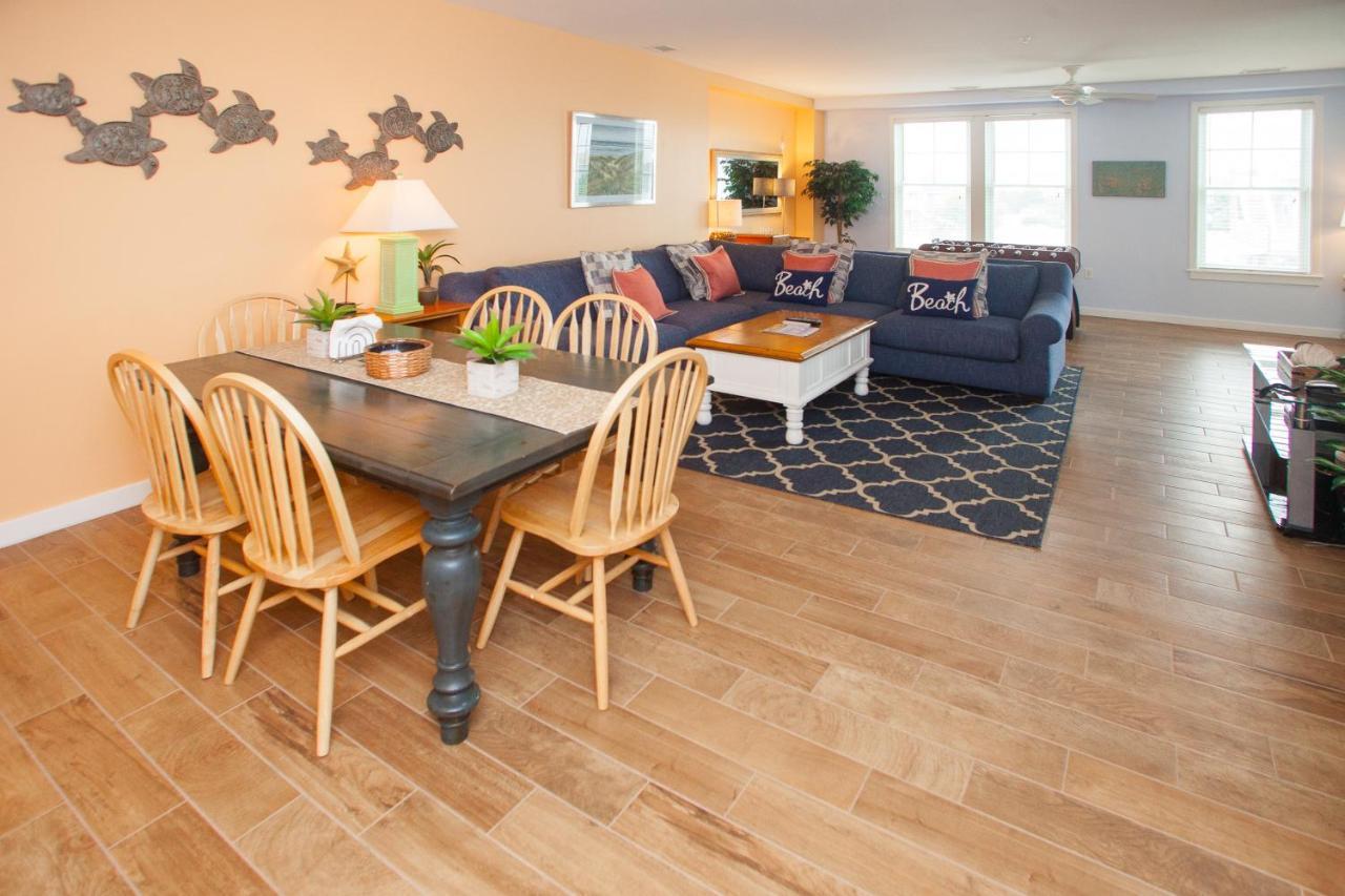 The Sanctuary Summer Breeze A114 — 4-Star Luxury Hotel in Virginia Beach, United States