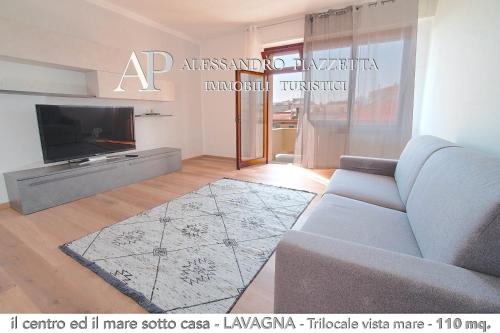 Il centro ed il mare sotto casa — 4-Star Luxury Hotel in Lavagna, Italy